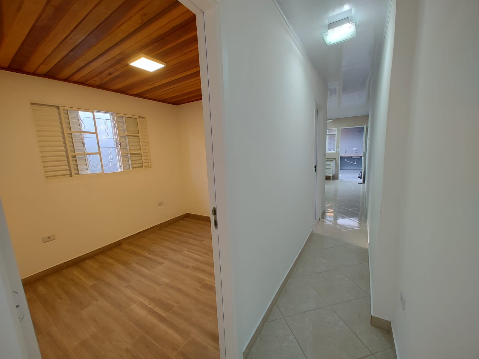 Casa à venda com 2 quartos, 200m² - Foto 7