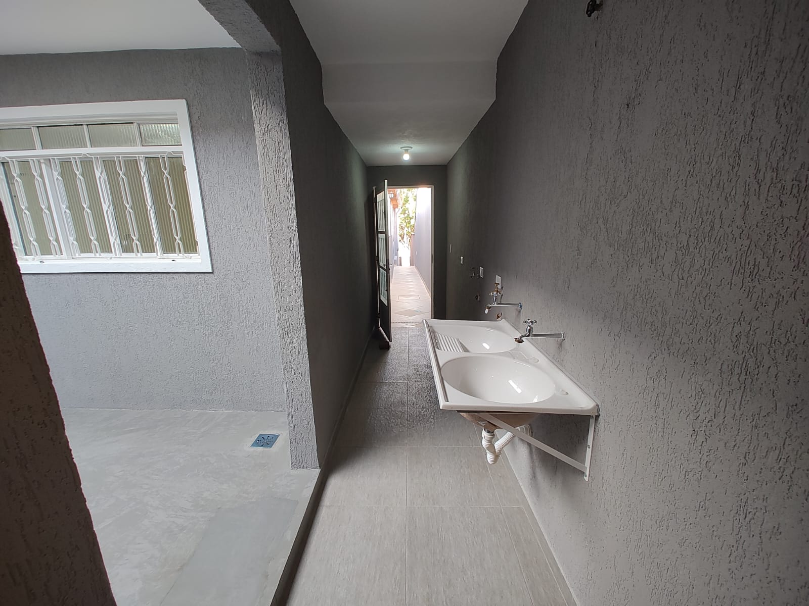 Casa à venda com 2 quartos, 200m² - Foto 13