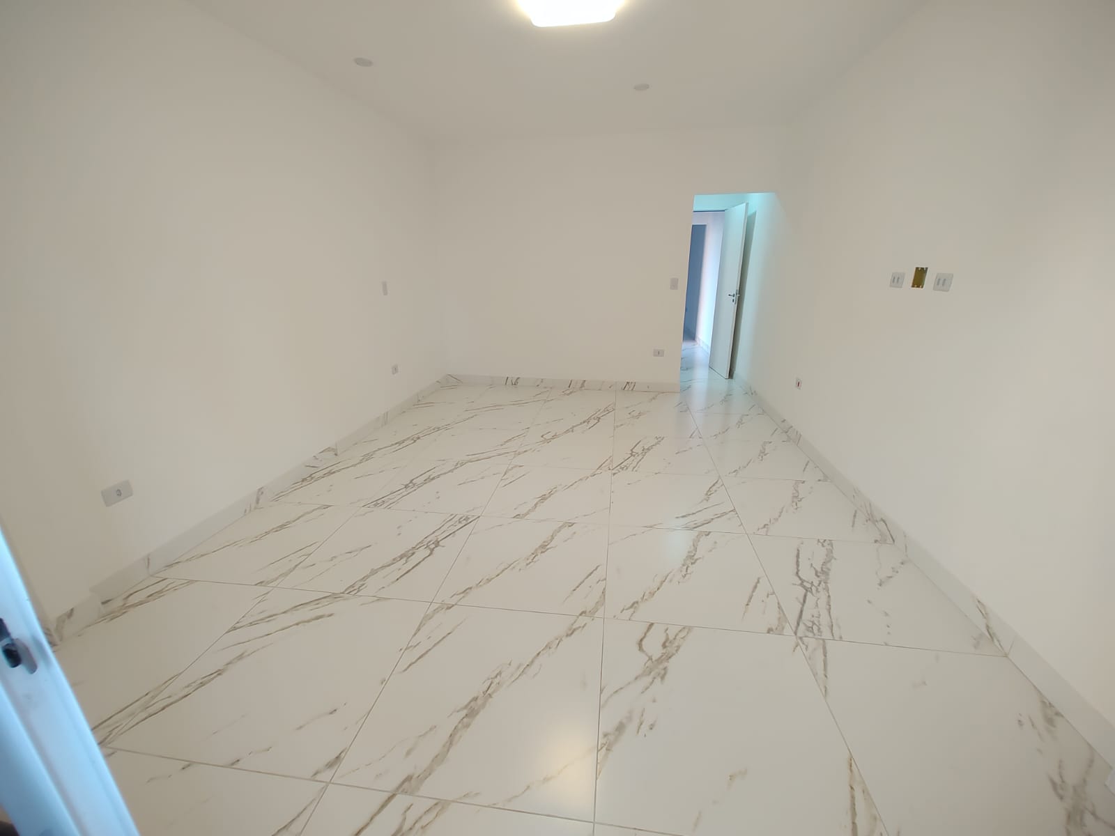 Casa à venda com 2 quartos, 200m² - Foto 17