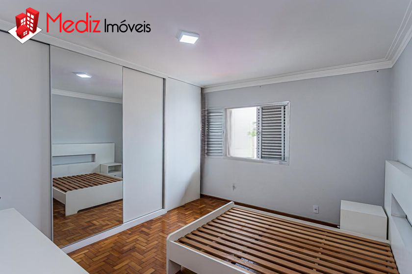 Sobrado à venda com 2 quartos, 180m² - Foto 8