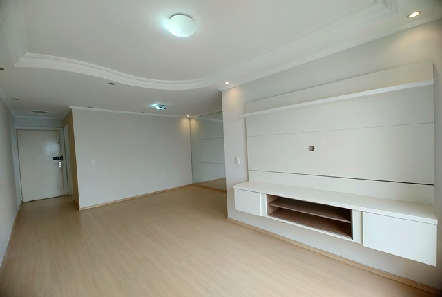 Apartamento à venda com 3 quartos, 64m² - Foto 2