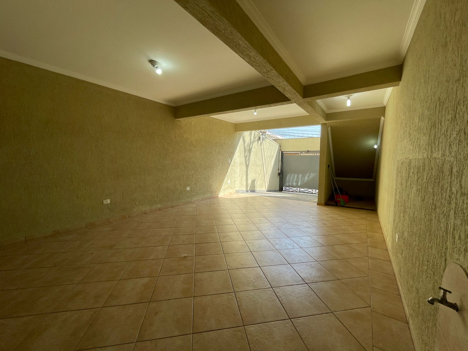 Sobrado à venda com 3 quartos, 185m² - Foto 32