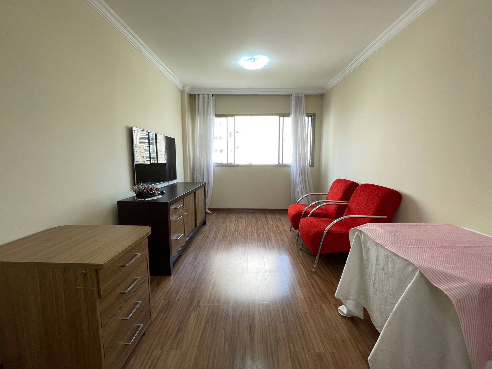 Apartamento à venda com 2 quartos, 68m² - Foto 2