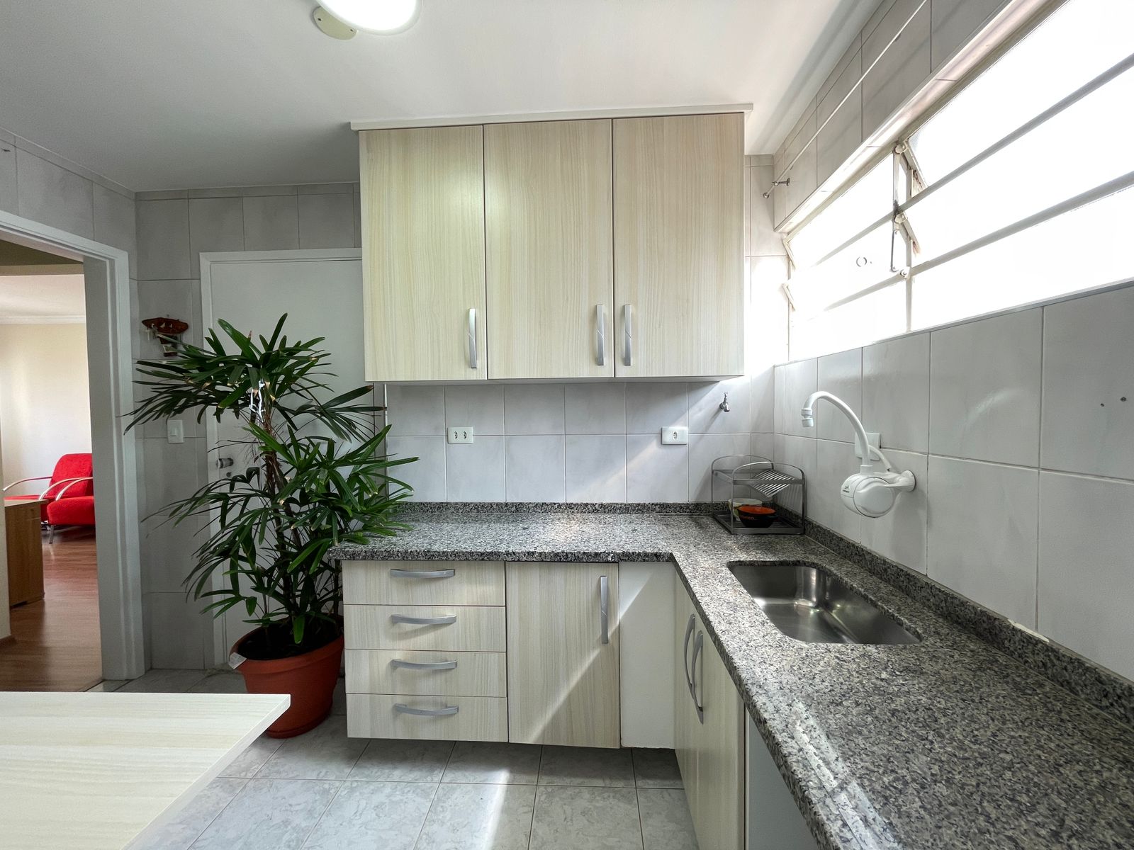 Apartamento à venda com 2 quartos, 68m² - Foto 8