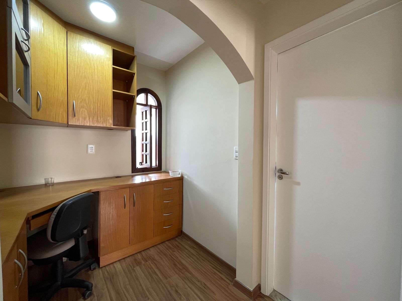 Apartamento à venda com 2 quartos, 68m² - Foto 13