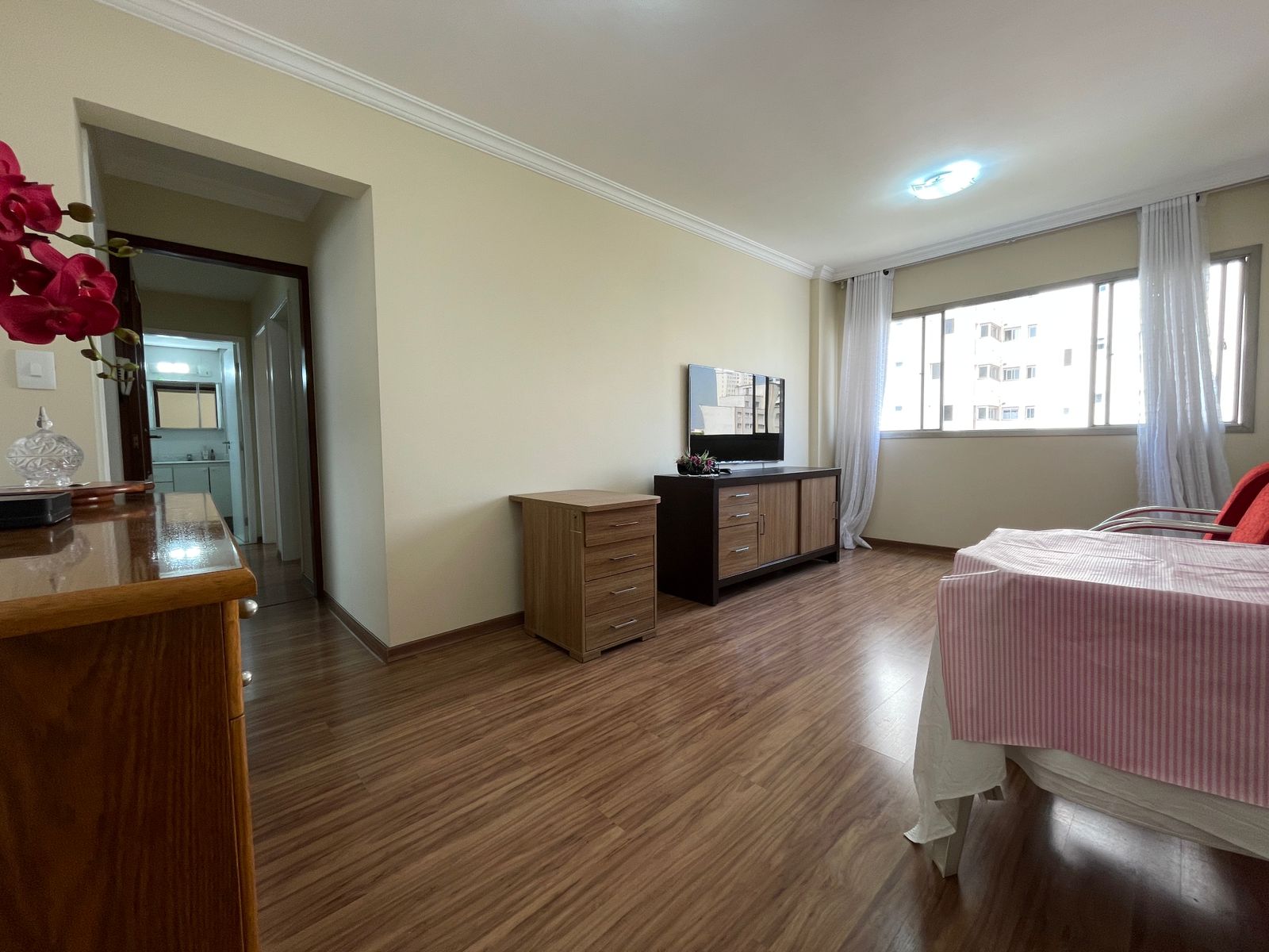 Apartamento à venda com 2 quartos, 68m² - Foto 1