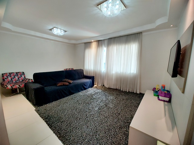 Sobrado à venda com 4 quartos, 190m² - Foto 1