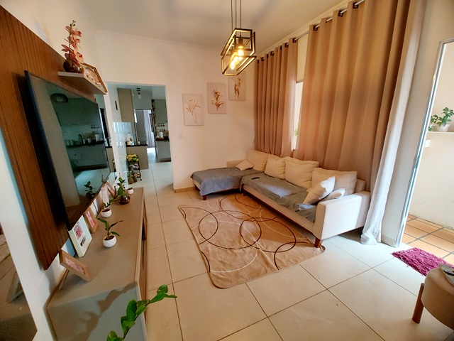 Casa à venda com 2 quartos, 152m² - Foto 2