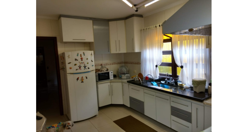 Sobrado à venda Rua Físico Lawrence, Vila Santa Edwiges - Imóveis à Venda