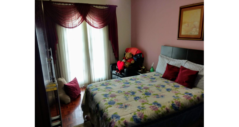 Sobrado à venda Rua Físico Lawrence, Vila Santa Edwiges - Imóveis à Venda