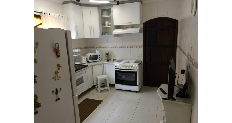 Sobrado à venda Rua Físico Lawrence, Vila Santa Edwiges - Imóveis à Venda