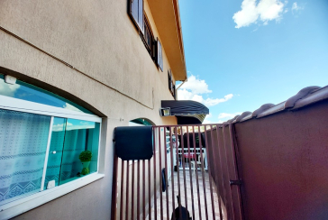 Sobrado à venda no Jardim Felicidade na Rua Manuel Furtado 