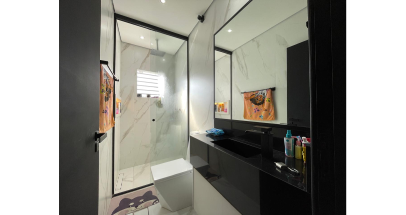 Sobrado à venda Rua Eusébio da Silva, Parque Maria Domitila - Imóveis à Venda