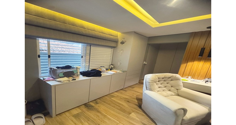 Sobrado à venda Rua Eusébio da Silva, Parque Maria Domitila - Imóveis à Venda