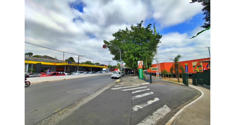 Terreno à venda Avenida Mutinga, Jardim Santo Elias - Imóveis à Venda