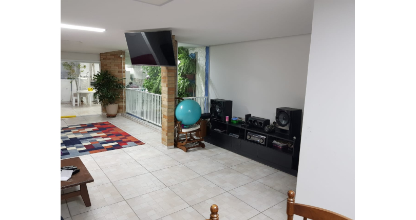 Sobrado à venda Rua Arthur Friedenreich, Ayrosa - Imóveis à Venda