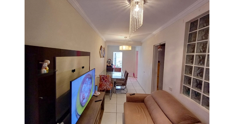 Casa à venda Rua Doutor Valentim de Queirós, Jardim Regina - Imóveis à Venda