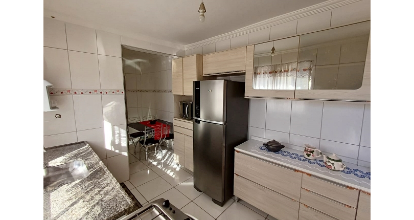 Casa à venda Rua Doutor Valentim de Queirós, Jardim Regina - Imóveis à Venda