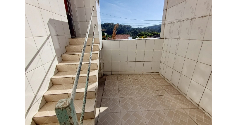 Casa à venda Rua Doutor Valentim de Queirós, Jardim Regina - Imóveis à Venda