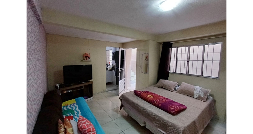 Casa à venda Rua Doutor Valentim de Queirós, Jardim Regina - Imóveis à Venda