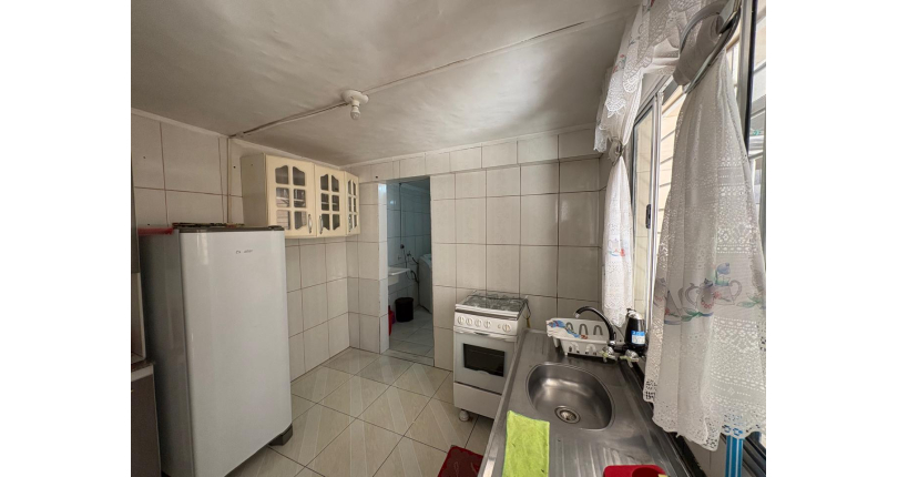 Casa à venda Rua Doutor Valentim de Queirós, Jardim Regina - Imóveis à Venda