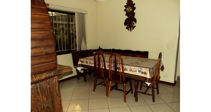 Sobrado à venda Rua Altamira do Paraná, Vila Jaguará - Imóveis à Venda