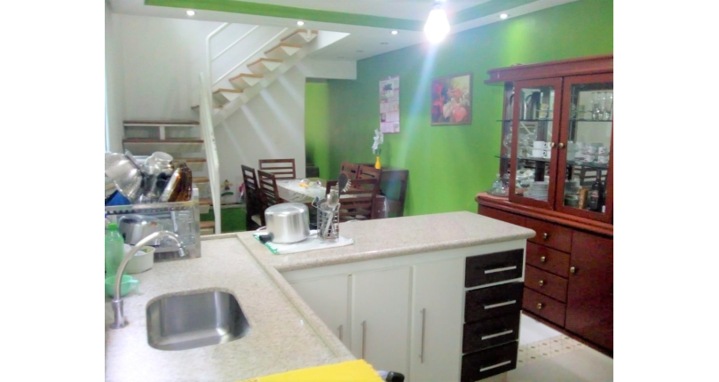 Sobrado à venda Rua Igaporã, Conjunto Residencial Jardim Canaã - Imóveis à Venda