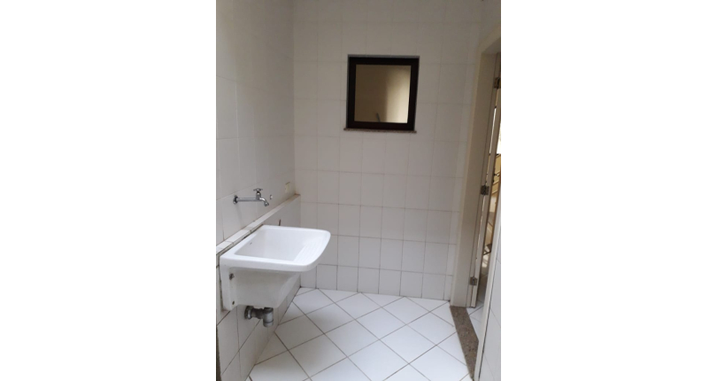 Sobrado à venda Rua União Federativa, 44, City Recanto Anastácio - Imóveis à Venda