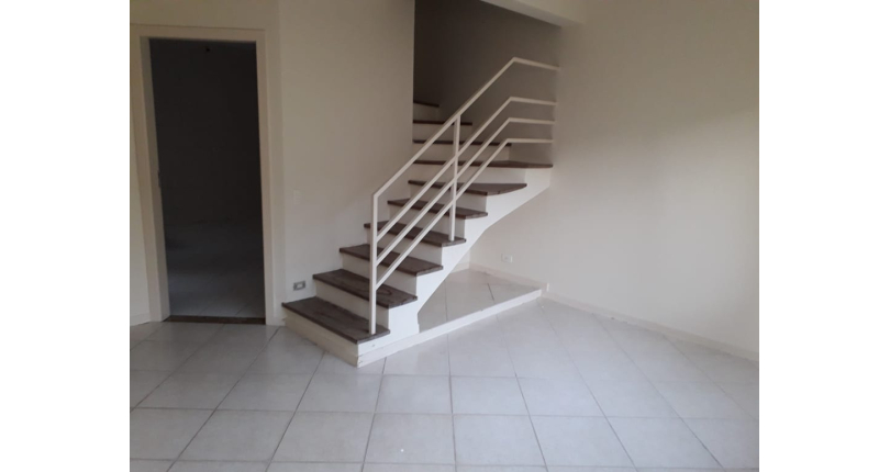 Sobrado à venda Rua União Federativa, 44, City Recanto Anastácio - Imóveis à Venda