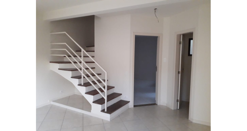 Sobrado à venda Rua União Federativa, 44, City Recanto Anastácio - Imóveis à Venda