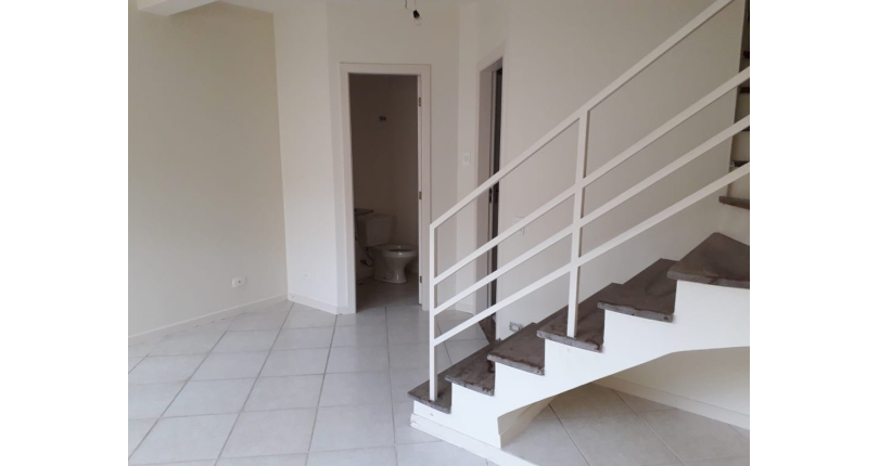 Sobrado à venda Rua União Federativa, 44, City Recanto Anastácio - Imóveis à Venda