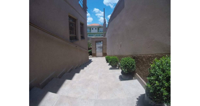 Sobrado à venda Rua Amílcar Barbuy, Parque São Domingos - Imóveis à Venda