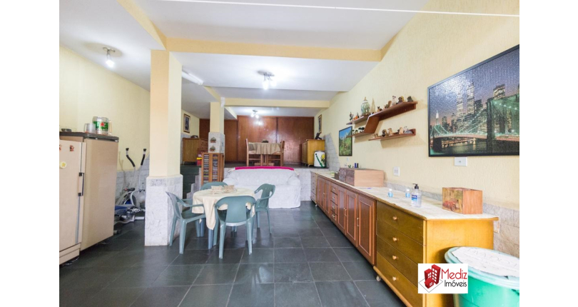 Sobrado à venda no Bairro do Parque São Domingos na Rua Rua Senador Alberto Pasqualini