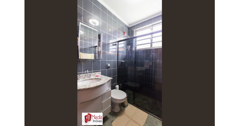 Sobrado à venda no Bairro do Parque São Domingos na Rua Rua Senador Alberto Pasqualini