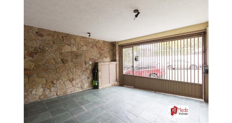 Sobrado à venda no Bairro do Parque São Domingos na Rua Rua Senador Alberto Pasqualini