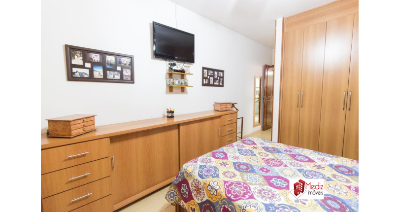 Sobrado à venda no Bairro do Parque São Domingos na Rua Rua Senador Alberto Pasqualini