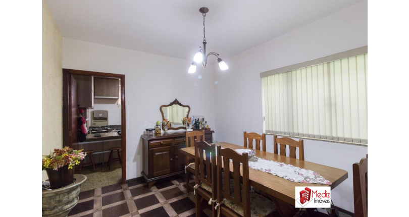 Sobrado à venda no Bairro do Parque São Domingos na Rua Rua Senador Alberto Pasqualini