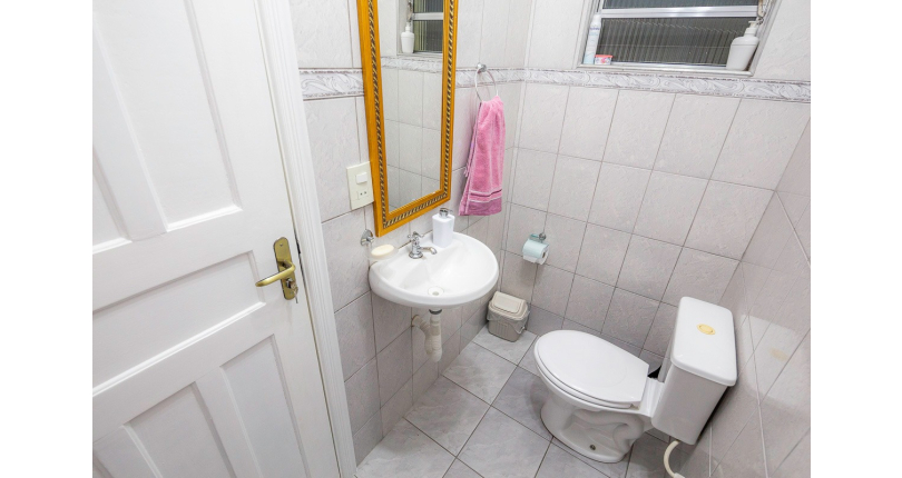 Casa à venda Rua Engenheiro Marcílio Cardoso, Jardim Regina - Imóveis à Venda