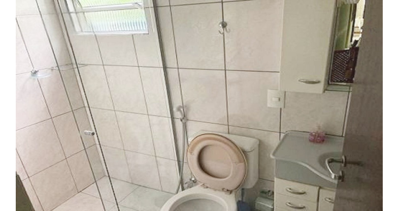 Casa à venda Rua João Veloso de Oliveira, Parque São Domingos - Imóveis à Venda