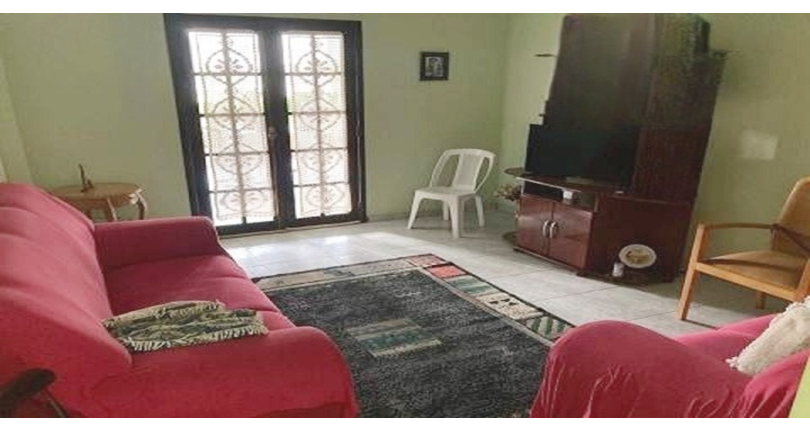 Casa à venda Rua João Veloso de Oliveira, Parque São Domingos - Imóveis à Venda