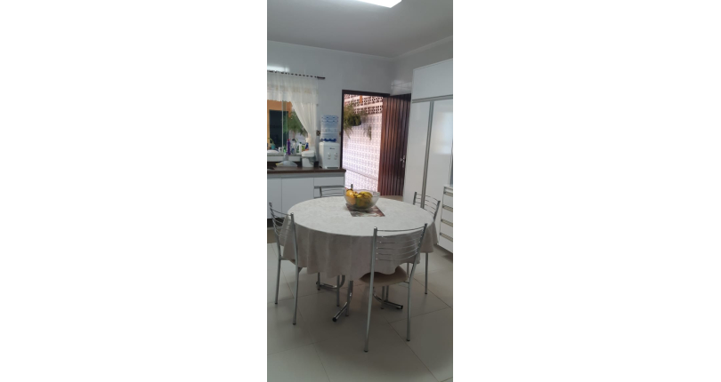 Casa à venda Rua José Amaro Peçanha, Parque São Domingos - Imóveis à Venda