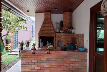 Casa à venda na Santana de Parnaíba no Bairro da Aldeia da Serra no Condomínio Morada das Flores, na Alameda das Anêmonas
