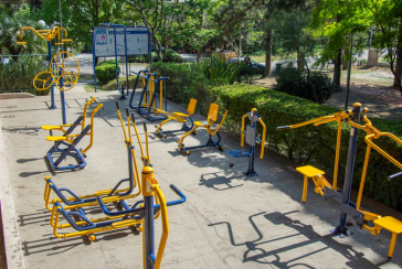 Casa à venda na Santana de Parnaíba no Bairro da Aldeia da Serra no Condomínio Morada das Flores, na Alameda das Anêmonas