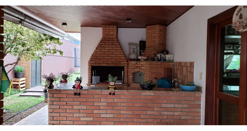 Casa à venda na Santana de Parnaíba no Bairro da Aldeia da Serra no Condomínio Morada das Flores, na Alameda das Anêmonas