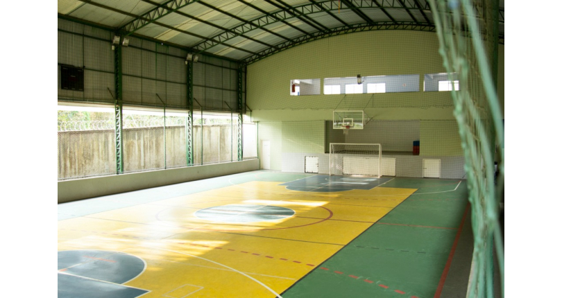 Casa à venda na Santana de Parnaíba no Bairro da Aldeia da Serra no Condomínio Morada das Flores, na Alameda das Anêmonas