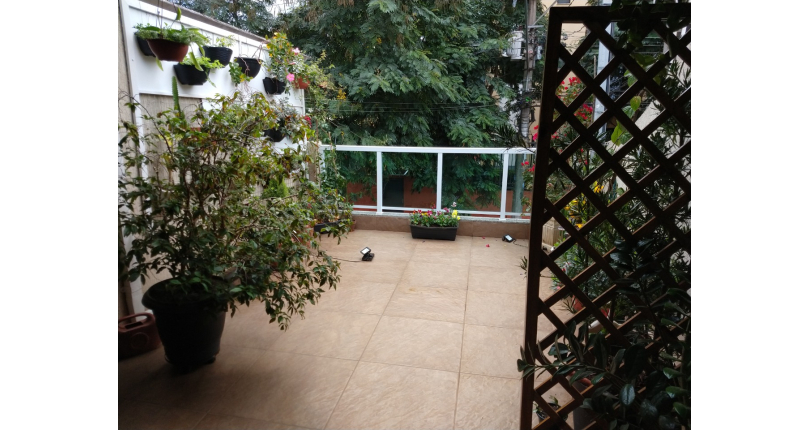 Sobrado á venda no Conjunto Residencial Vista Verde na Rua José Carlos de Resende