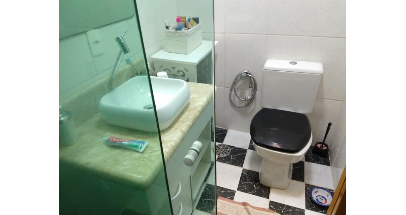 Sobrado á venda no Conjunto Residencial Vista Verde na Rua José Carlos de Resende