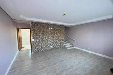 Sobrado novo à venda no Jaraguá na Rua Jimesana 18