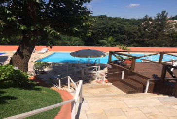 Sobrado à venda no Jaraguá na Rua Dona Gertrudes Jordão 257, no Condomínio Village Park 