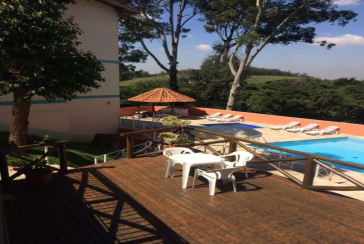 Sobrado à venda no Jaraguá na Rua Dona Gertrudes Jordão 257, no Condomínio Village Park 